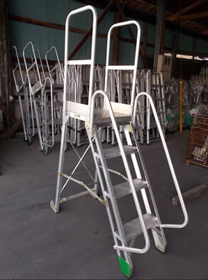 手摺付作業用踏台